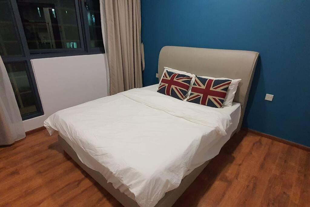 Lovely Jazz 1 3Bedrooms With 2 Card Lv9 Kuching Exterior foto